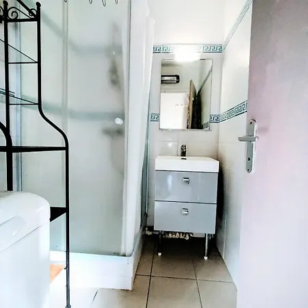 As27000 -studio Vue Laterale Avec Climatisation *